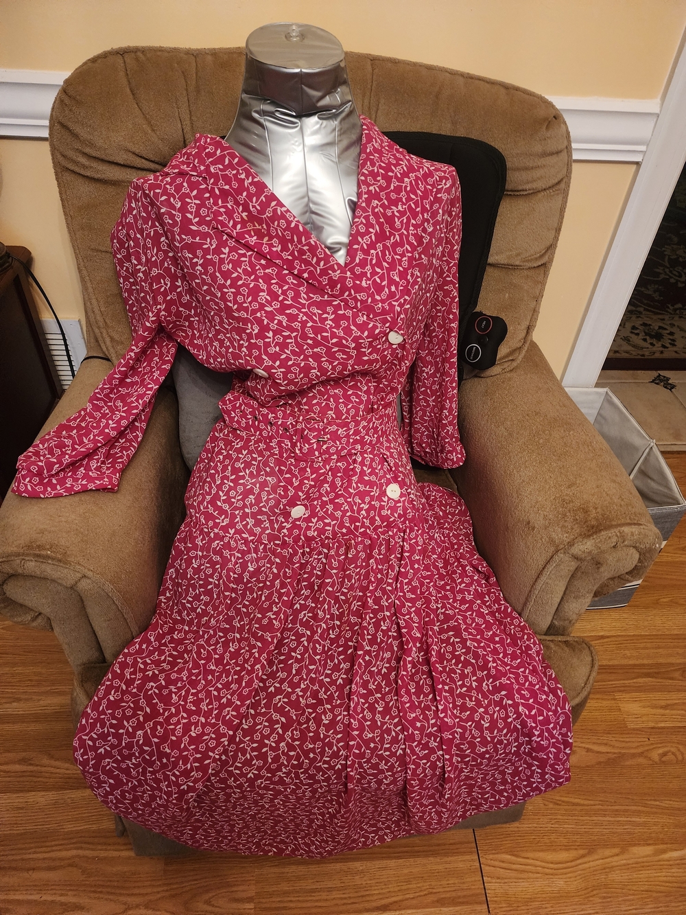 Women’s Pink Printed Midi Dress - Classic Button Front
